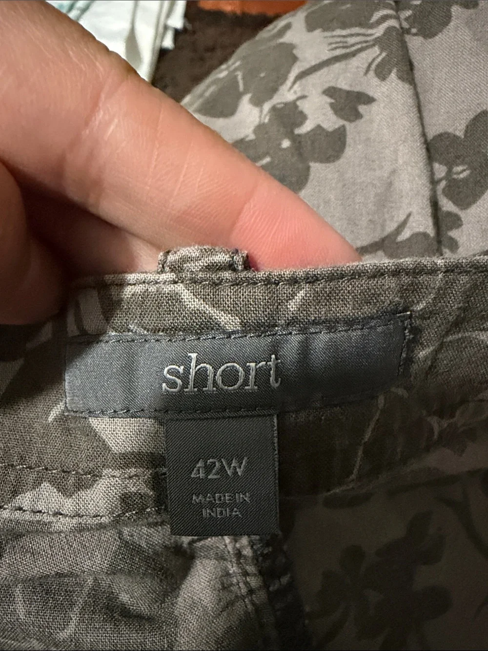Men's Floral Flat Front Shorts - Gray